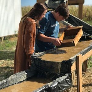 Meet your Posher, America